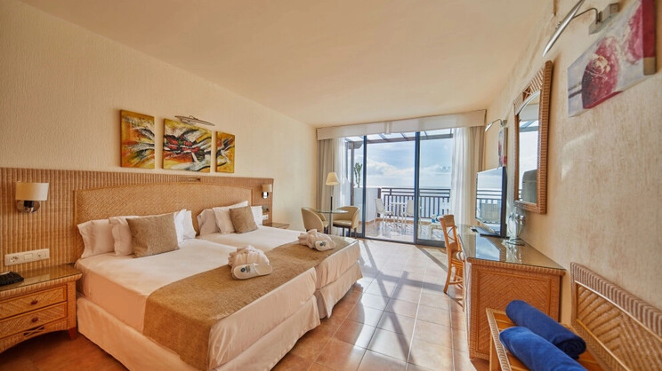 Royal Elite Junior Suite